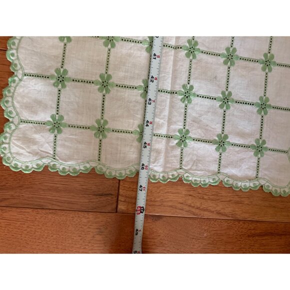 Handmade Floral Lace Table Runner 47" X 14" - White & Green - For Fancy Yet Lazy - Picture 5 of 6